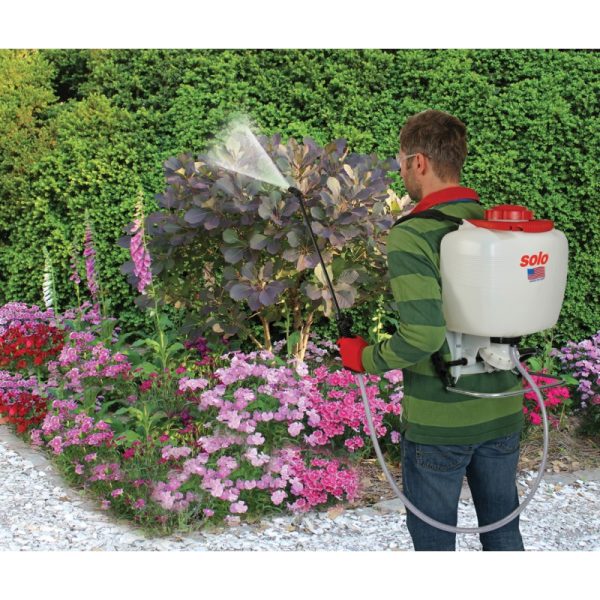 475-101 Backpack Sprayer, 4 Gallon, Diaphragm, w/Carry Handle